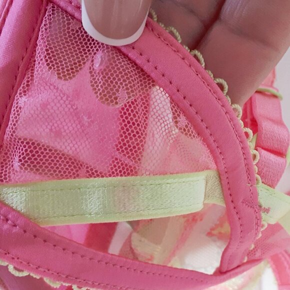 NWT For Love & Lemons x Victoria's Secret Hugging Hearts embroidery bra, XS - Picture 14 of 14